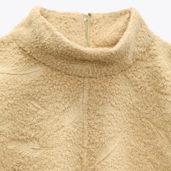 Zara Women’s Medium Teddy Cape Sleeve Poncho Top Tan Pressed Feather - Picture 7 of 12